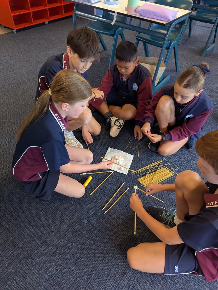 723972669739127_1450436763759377-1